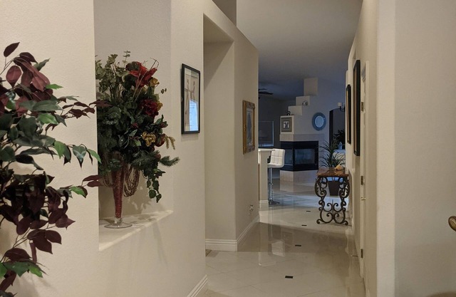 A cozy formal dining & Livingroom for a special occasion.