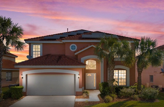 A Dash of Magic! Family & Pet Friendly w Hot Tub, Pool, & Game Rm!