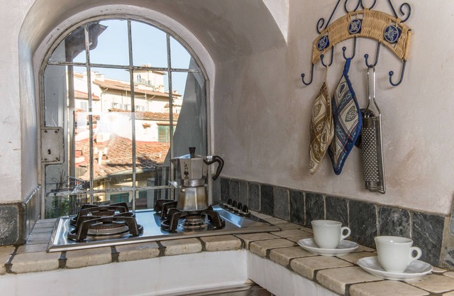 A Fantabulous Dreaming Terrace in FLORENCE Ponte Vecchio