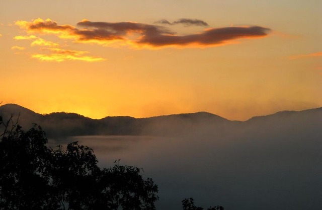 A Little Slice of Smokey Mountain Heaven with Wifi