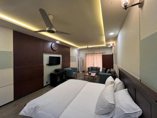 A luxurious Room in a Villa