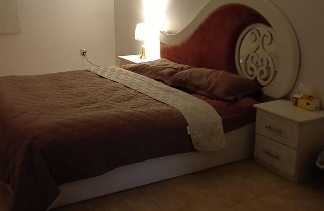 A peaceful stay in a very alive neighbourhood - close to everything