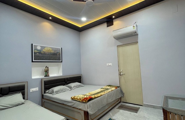 A Premium Stay in the Heart of Varanasi – Welcome to Rudransh Vintage Home