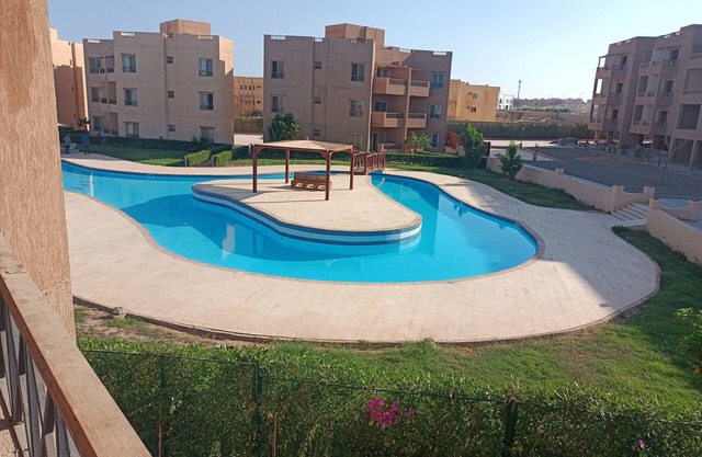 A quiet apartment (100 M) located in a beautiful resort