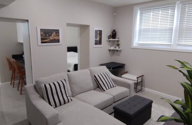 A Rare DC Find. Cozy 1BR 1BA in NW Washington DC, with free street parking.