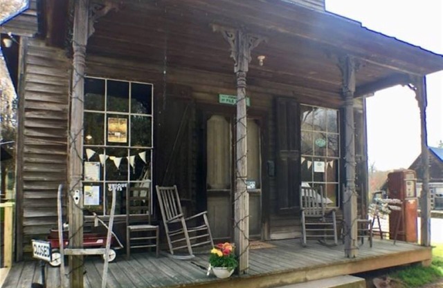 A Simpler Time: Two bedroom apt. above 1906 General Store in Gold Hill NC