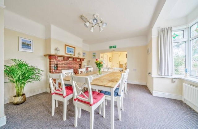 A spacious, luxury holiday home on the edge of the New Forest and the beach.