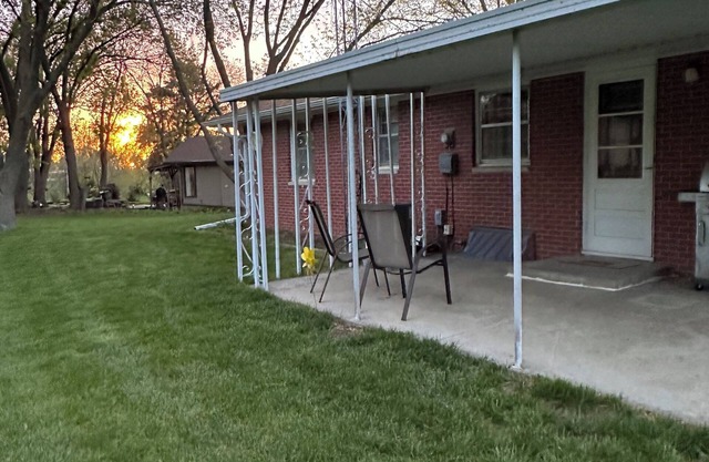 “A Step Back in Time” Gretna! Family friendly and dog kennel available nearby.