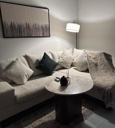 A studio in Al-Murouj self check in