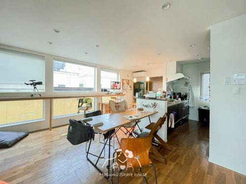 A t a shinchi share house