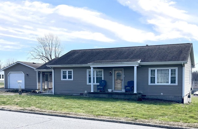 A Wonderful 3 Bedroom House Close to the Shawnee National Forest !