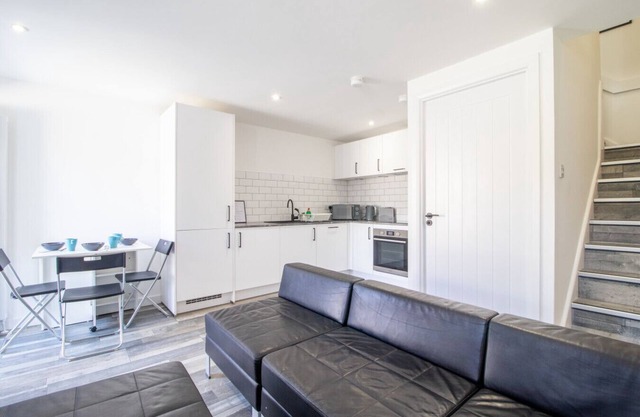 Abbey House Apartment B