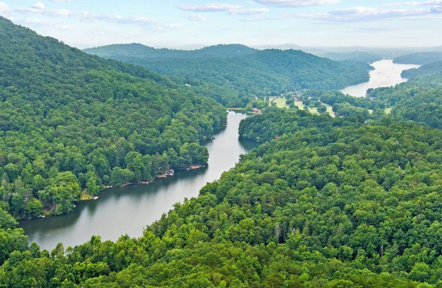 Above It All Hot Tub Views Rumbling Bald Sleeps 11