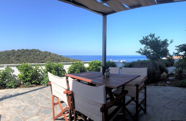 "Above the Sea" Apartment IV