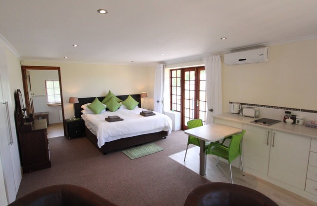 Acara Guest Cottages