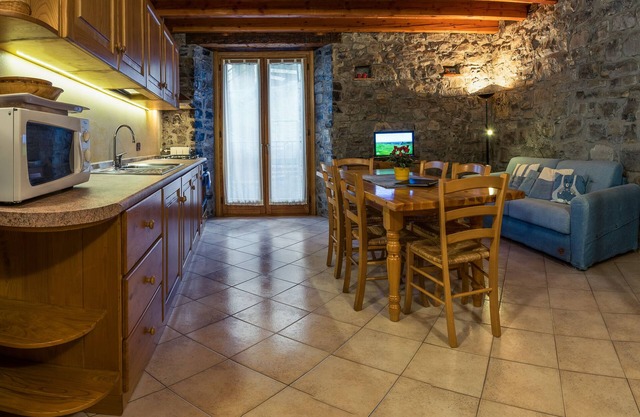 Accommodation on three floors in a castle in Zorzino, Pisa apartment