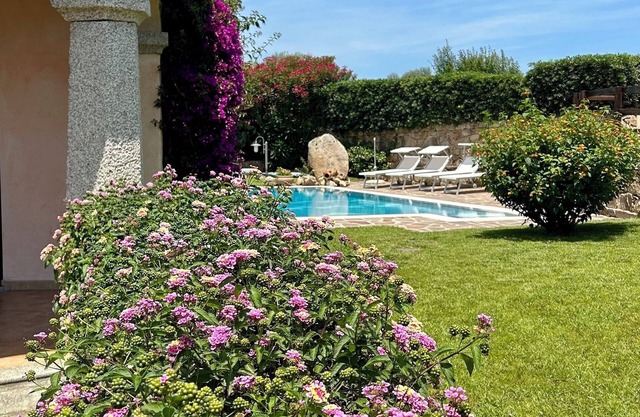 🏡Accommodation Rentaln🏊Private swimming pooln🌊Near the sean🪴Private garden