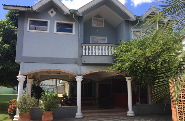 Accommodation with structure to accommodate 24 people in 7 rooms including 4 suites