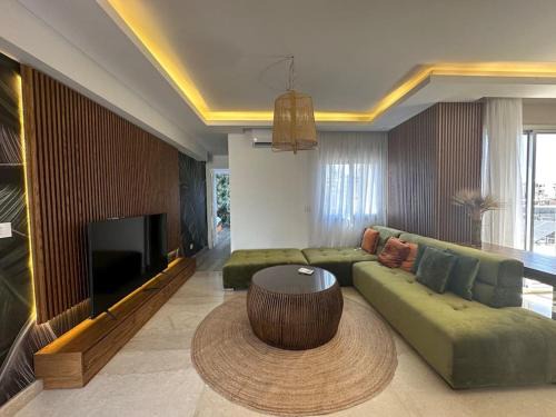Achrafieh Rooftop 1-BR with Jacuzzi