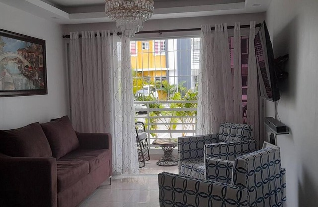 Acogedor Apto. con piscina y rapido acceso a todo