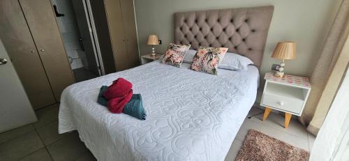 ACOGEDOR DEPARTAMENTO 2 DORMITORIOS con AIRE ACONDICIONADO y ESTACIONAMIENTO PRIVADO