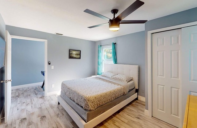 Acre Home With Pool Table