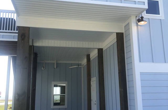 Across From the Beach In Biloxi!