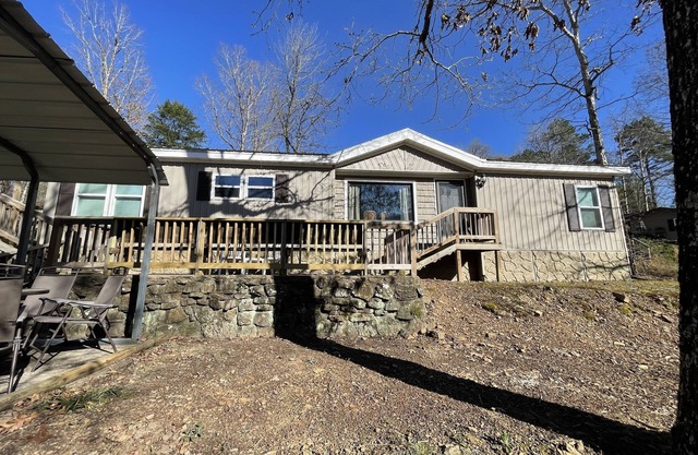 Across the street from Greers Ferry Lake, very quiet area.