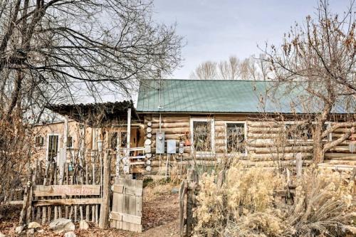 Adobe Cottage on Organic Farm Stay near Taos, New Mexico