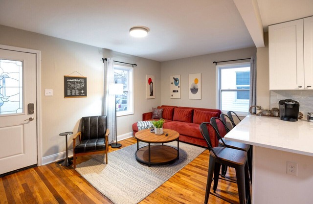 Adorable 2 Bedroom Home