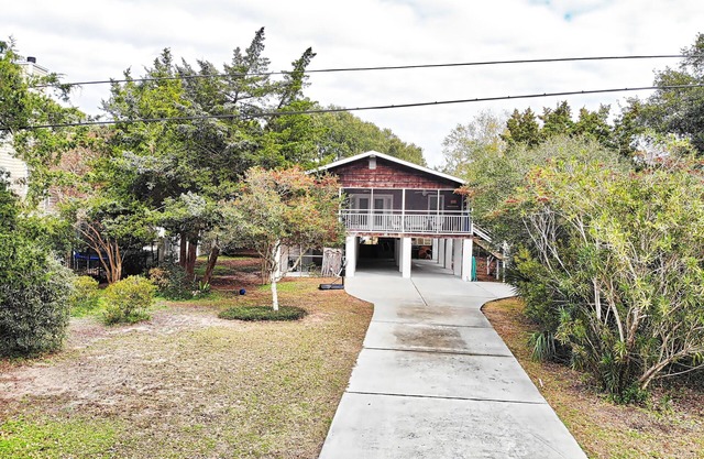 Adorable beach home in North Litchfield!