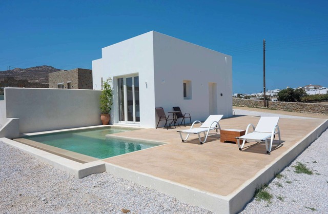 Adyton Luxury Suites, Mykonos Private Pool Getaway