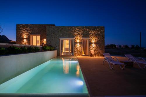 Adyton Mykonos Luxury Suites & Pools
