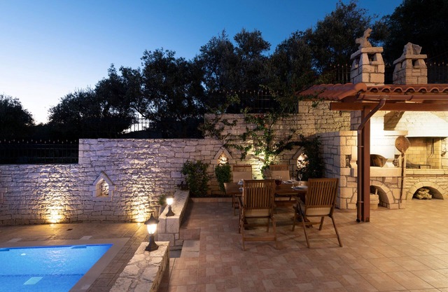 Ageri Traditional Villa. Life is better poolside!