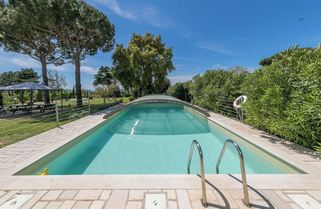 Agriturismo Casa Rurale Elba with sea view, pool and Wi-Fi