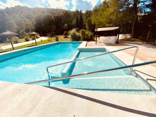 AGUAIT - Villa approximately aprox 4O OOO meters PLUS PRIVATE mountain approx 3 minutes walking from the beach Ideal for relaxation sport