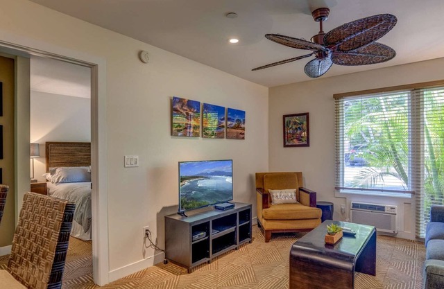 Aina Nalu J-105 - Affordable Maui vacation - Perfect spot for exploring the island