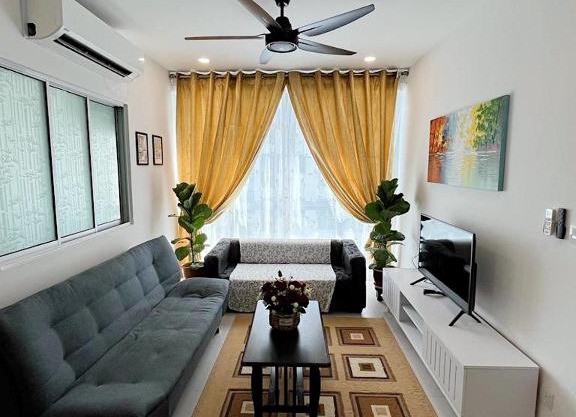 Aina Staycation, Metrocity