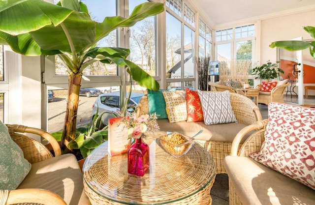 Airport Fashion Hotel