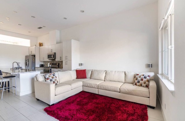 Airy Bright Spacious Peaceful Place