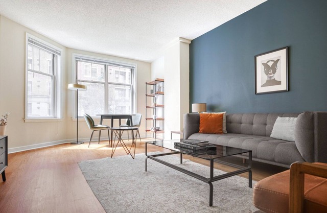 Airy Foggy Bottom 1BR w/Gym, Pool, W/D near World Bank by Blueground
