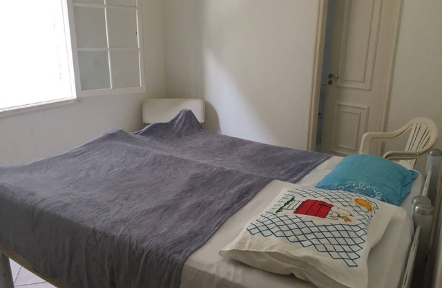 Airy house in a prime location in Guarujá on Enseda beach.