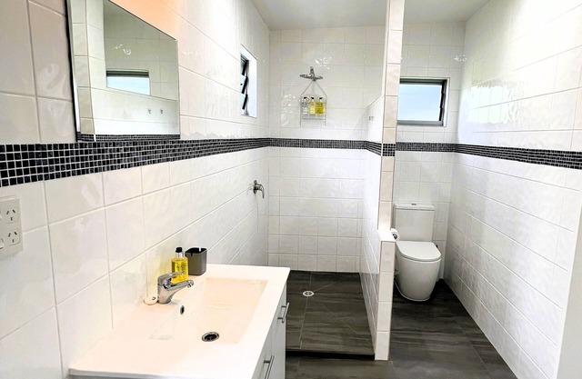 Ake Ake House a stylish and private retreat in the peaceful village of Matavera.