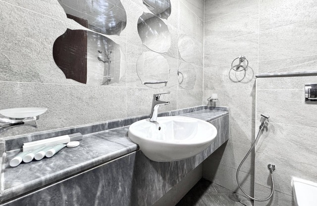 Al Manara CLASSIC DELUXE Studio