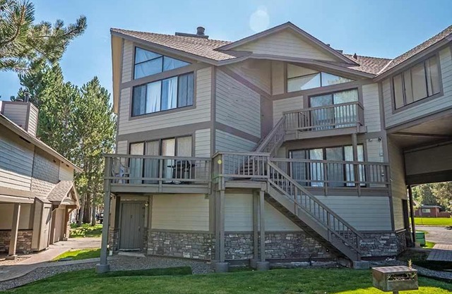 Ala Wai BoulevardApartment 12