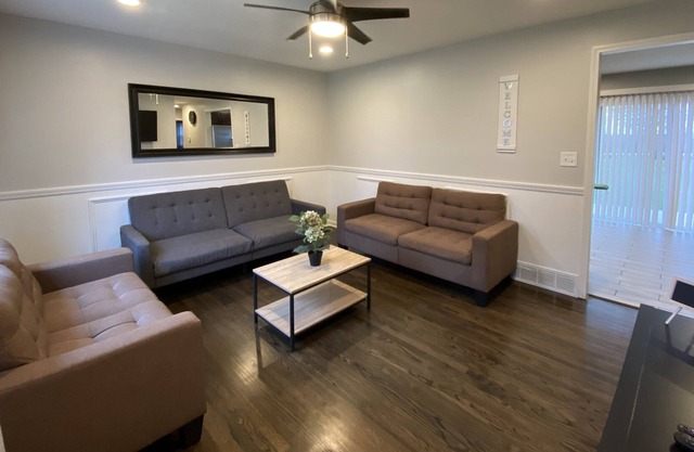 Albor Homes #2, Recently-Remodeled!