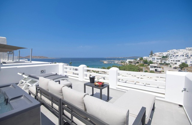 Alexandros Suites & Apartments