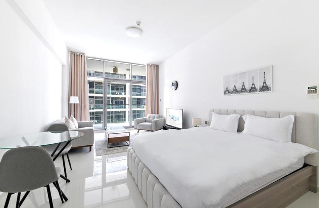 ALiving Luxury Studio Apartment at DAMAC Hills 504