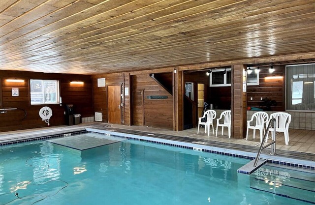 All Inclusive Getaway (The Pool House )