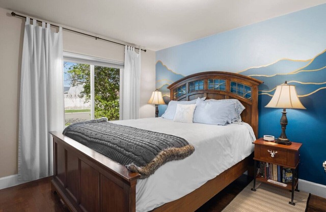 All the Amenities!* 45 min to Glacier* Cozy Private Home*